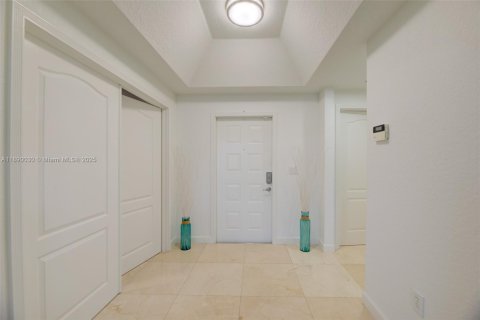 Copropriété à vendre à Doral, Floride: 3 chambres, 231.33 m2 № 1939038 - photo 17