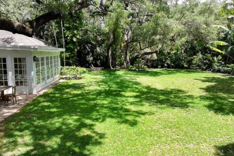 House in Miami, Florida 3 bedrooms, 231.98 sq.m. № 2253202 - photo 7