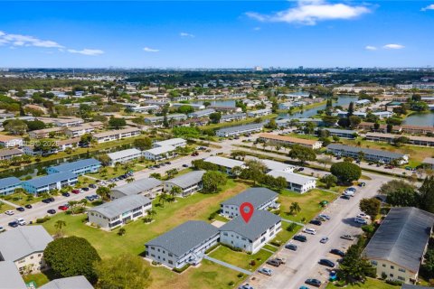 Condo in West Palm Beach, Florida, 1 bedroom № 2036628 - photo 20