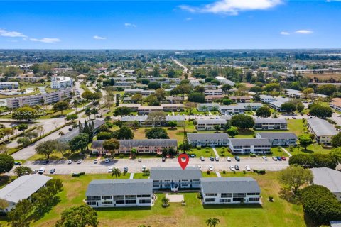Condo in West Palm Beach, Florida, 1 bedroom № 2036628 - photo 18