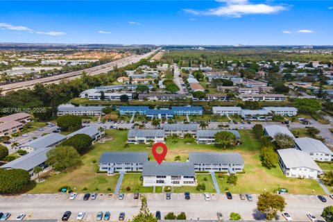 Condo in West Palm Beach, Florida, 1 bedroom № 2036628 - photo 15