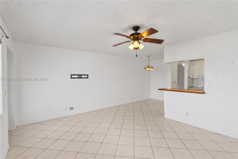 Condo in West Palm Beach, Florida, 1 bedroom № 2036628 - photo 24