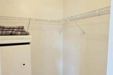 Copropriété à louer à Pembroke Pines, Floride: 2 chambres, 102.19 m2 № 1956796 - photo 17