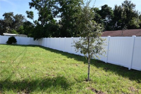 House in Brandon, Florida 4 bedrooms, 222.78 sq.m. № 2222827 - photo 25