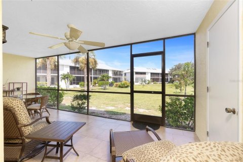 Copropriété à vendre à Englewood, Floride: 2 chambres, 101.45 m2 № 2212876 - photo 30