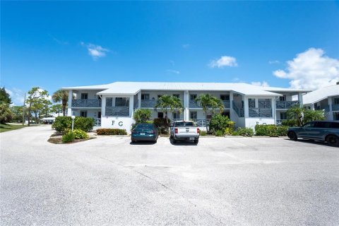 Copropriété à vendre à Englewood, Floride: 2 chambres, 101.45 m2 № 2212876 - photo 2