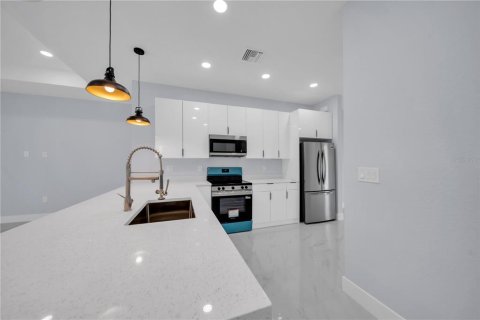 Casa en venta en Lehigh Acres, Florida, 4 dormitorios, 161.19 m2 № 2239285 - foto 9