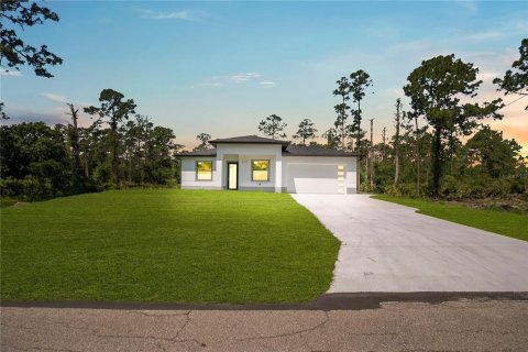 House in Lehigh Acres, Florida 4 bedrooms, 161.19 sq.m. № 2239285