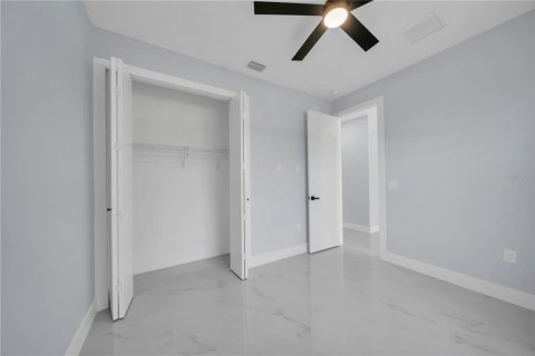 Casa en venta en Lehigh Acres, Florida, 4 dormitorios, 161.19 m2 № 2239285 - foto 15