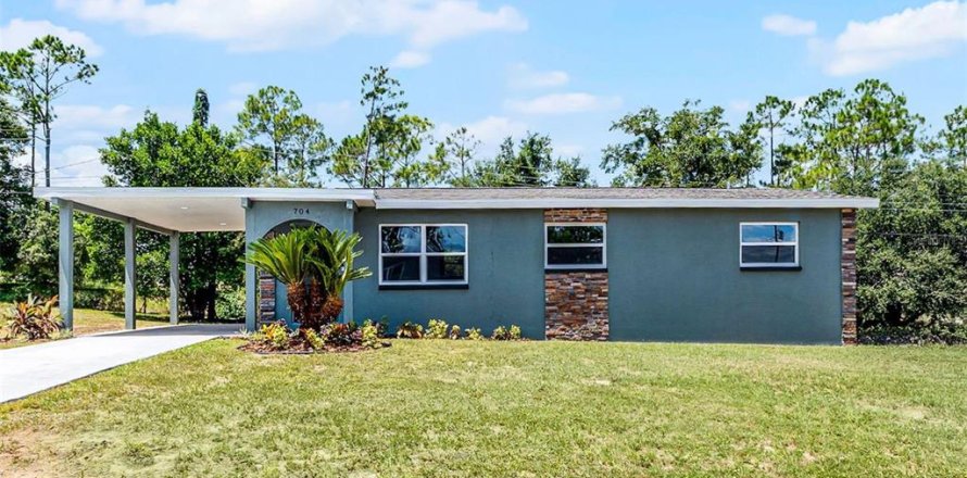 House in Haines City, Florida 4 bedrooms, 90.3 sq.m. № 1906616