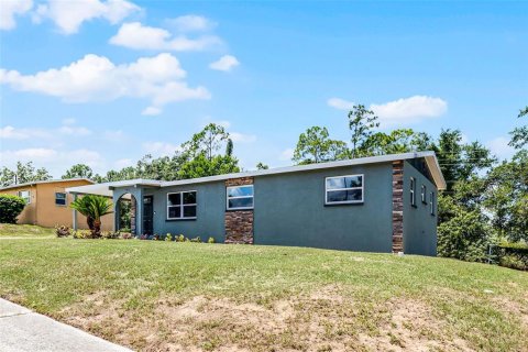 House in Haines City, Florida 4 bedrooms, 90.3 sq.m. № 1906616 - photo 18