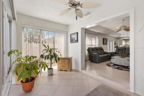 Villa ou maison à vendre à The Villages, Floride: 2 chambres, 119.75 m2 № 2421899 - photo 23