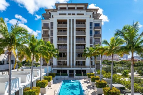 Condo in Coral Gables, Florida, 4 bedrooms  № 2026854 - photo 2