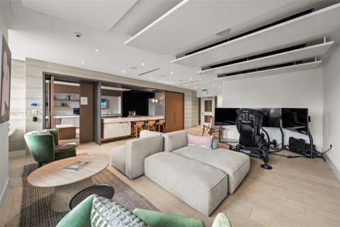 Condo in Coral Gables, Florida, 4 bedrooms  № 2026854 - photo 27