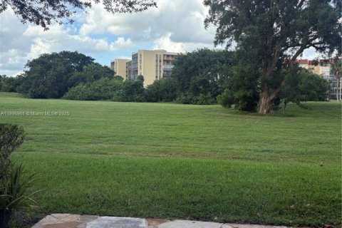 Снять в аренду виллу или дом в Лодерхилл, Флорида 2 спальни, 127.37м2, № 1947878 - фото 3