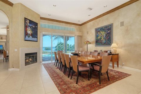 House in Longboat Key, Florida 5 bedrooms, 390.19 sq.m. № 1883557 - photo 11