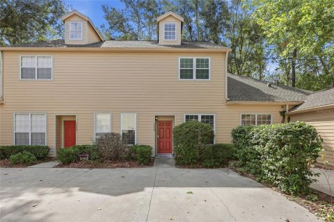 Townhouse in Gainesville, Florida 2 bedrooms, 130.06 sq.m. № 2366651