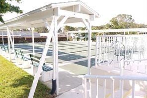 House in Leesburg, Florida 2 bedrooms, 118.17 sq.m. № 1903636 - photo 18