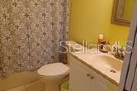 House in Leesburg, Florida 2 bedrooms, 118.17 sq.m. № 1903636 - photo 15