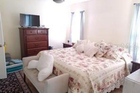 House in Leesburg, Florida 2 bedrooms, 118.17 sq.m. № 1903636 - photo 12