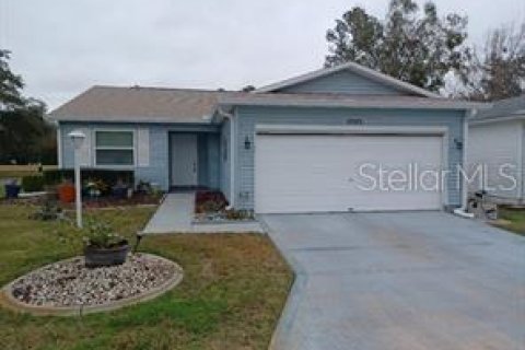 House in Leesburg, Florida 2 bedrooms, 118.17 sq.m. № 1903636 - photo 1