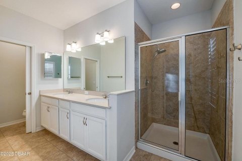 Townhouse in Clermont, Florida 3 bedrooms, 149.48 sq.m. № 1826206 - photo 15