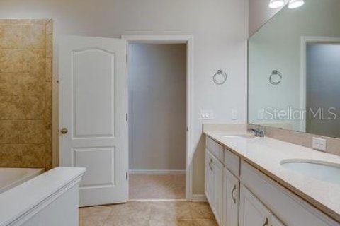 Townhouse in Clermont, Florida 3 bedrooms, 149.48 sq.m. № 1826206 - photo 22