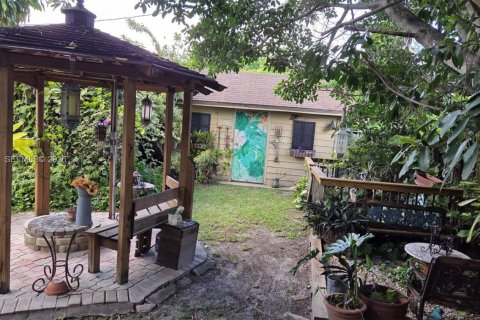 Villa ou maison à vendre à Miami, Floride: 3 chambres № 2084915 - photo 21