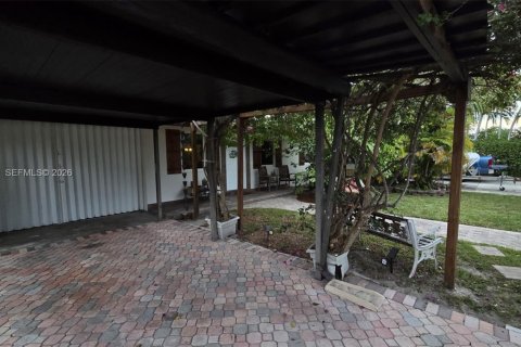 Villa ou maison à vendre à Miami, Floride: 3 chambres № 2084915 - photo 6