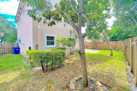 Casa en venta en Pembroke Pines, Florida, 3 dormitorios, 178.65 m2 № 2087261 - foto 8