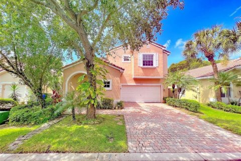 Casa en venta en Pembroke Pines, Florida, 3 dormitorios, 178.65 m2 № 2087261 - foto 3