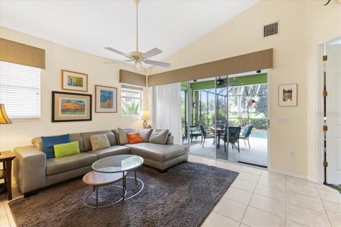 House in Bradenton, Florida 3 bedrooms, 156.82 sq.m. № 1802024 - photo 4