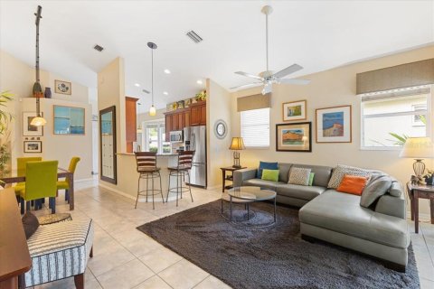 House in Bradenton, Florida 3 bedrooms, 156.82 sq.m. № 1802024 - photo 6