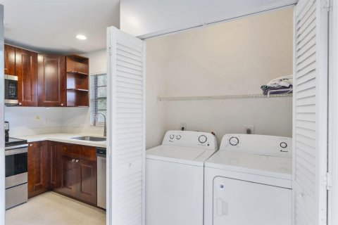 Touwnhouse à vendre à Jupiter, Floride: 2 chambres, 124.86 m2 № 2394954 - photo 13