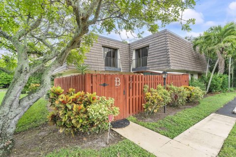 Touwnhouse à vendre à Jupiter, Floride: 2 chambres, 124.86 m2 № 2394954 - photo 2