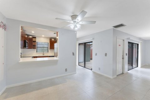 Touwnhouse à vendre à Jupiter, Floride: 2 chambres, 124.86 m2 № 2394954 - photo 7