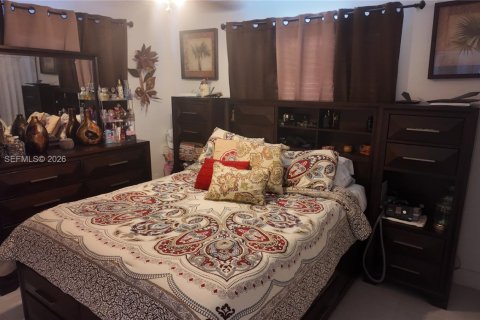 Casa en venta en Homestead, Florida, 3 dormitorios, 98.1 m2 № 2066799 - foto 16