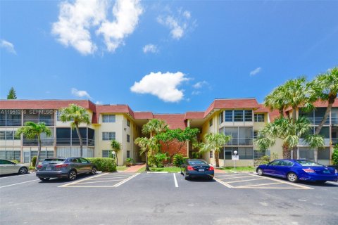 Condominio en venta en Lauderdale Lakes, Florida, 2 dormitorios, 85.47 m2 № 2153138 - foto 4