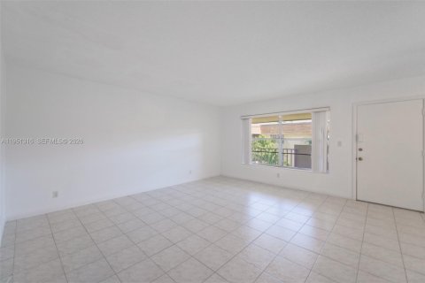Condominio en venta en Lauderdale Lakes, Florida, 2 dormitorios, 85.47 m2 № 2153138 - foto 27