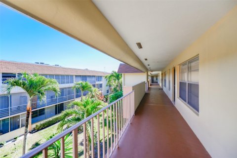 Condominio en venta en Lauderdale Lakes, Florida, 2 dormitorios, 85.47 m2 № 2153138 - foto 6