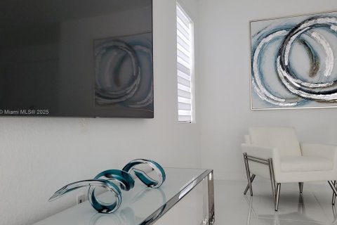 House in Homestead, Florida 4 bedrooms, 237.46 sq.m. № 1861648 - photo 18