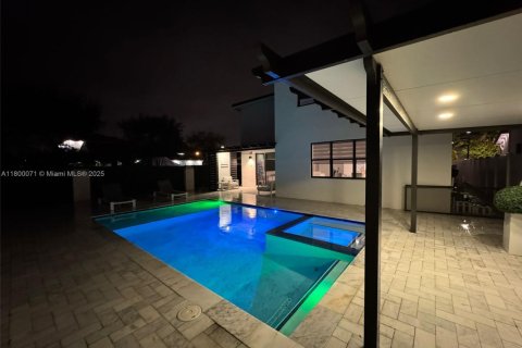 House in Homestead, Florida 4 bedrooms, 237.46 sq.m. № 1861648 - photo 27