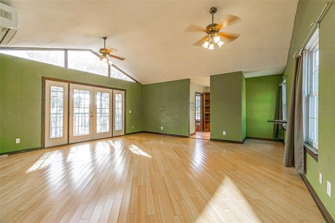 Casa en venta en Tampa, Florida, 4 dormitorios, 270.9 m2 № 2113978 - foto 17