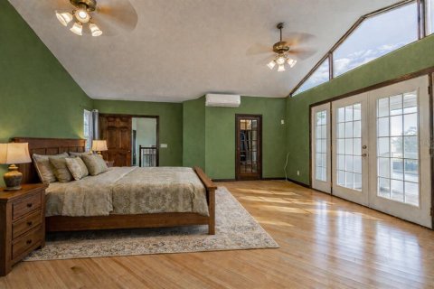 Casa en venta en Tampa, Florida, 4 dormitorios, 270.9 m2 № 2113978 - foto 15
