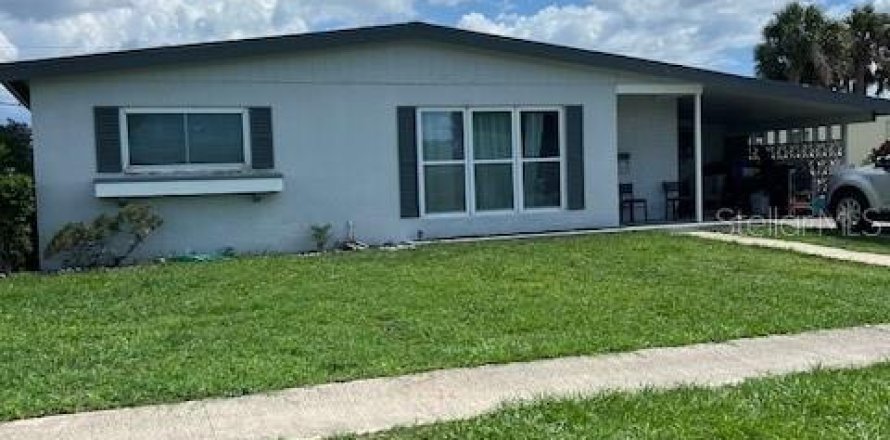 Casa en Port Charlotte, Florida 2 dormitorios, 81.75 m2 № 1797339