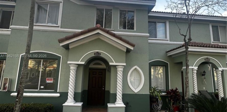 Adosado en Homestead, Florida 4 dormitorios, 132.2 m2 № 2024818