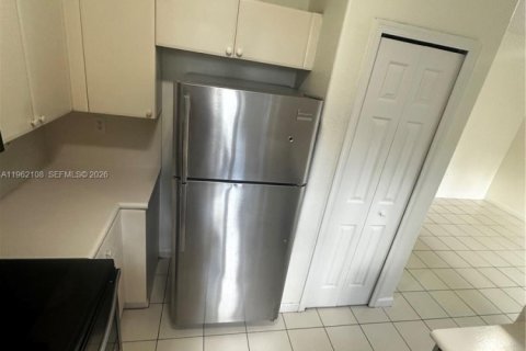 Adosado en alquiler en Homestead, Florida, 4 dormitorios, 132.2 m2 № 2024818 - foto 16