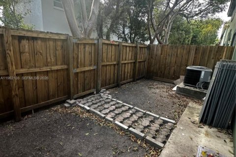 Adosado en alquiler en Homestead, Florida, 4 dormitorios, 132.2 m2 № 2024818 - foto 2