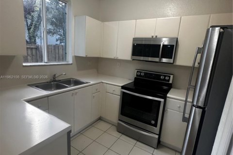 Adosado en alquiler en Homestead, Florida, 4 dormitorios, 132.2 m2 № 2024818 - foto 17
