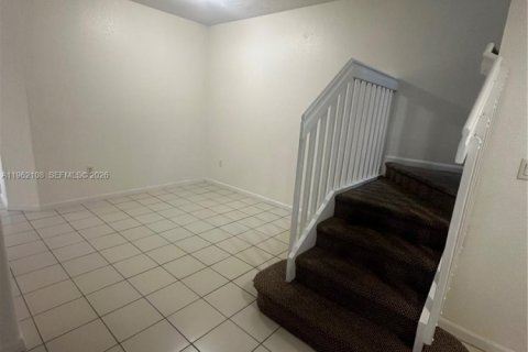 Adosado en alquiler en Homestead, Florida, 4 dormitorios, 132.2 m2 № 2024818 - foto 8